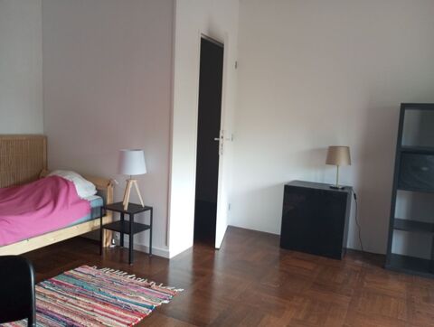   Chambre de 15m2 � louer sur Bron Appartement - 1 pi�ce(s) - 15 m�