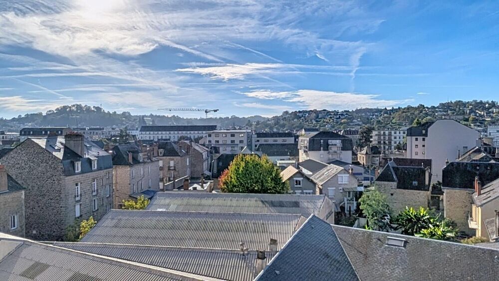 Brive hyper centre : Appartement T3 de standing au 4ème étage avec ascenseur - 234000 Euros