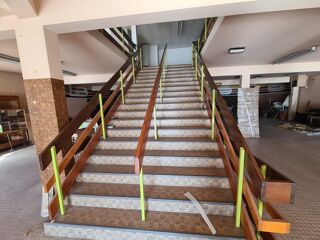  Immeuble à vendre 1 pièce 1200 m²