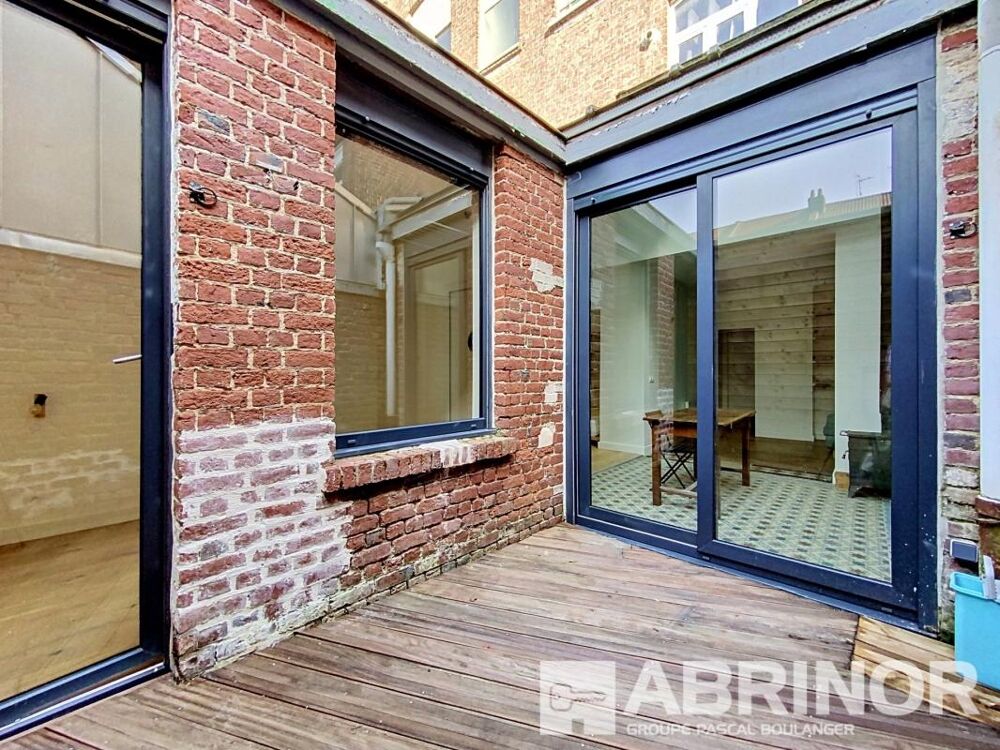EXCLUSIVITÉ - LILLE Cormontaigne / Montebello, beau type 2 avec terrasse et garage