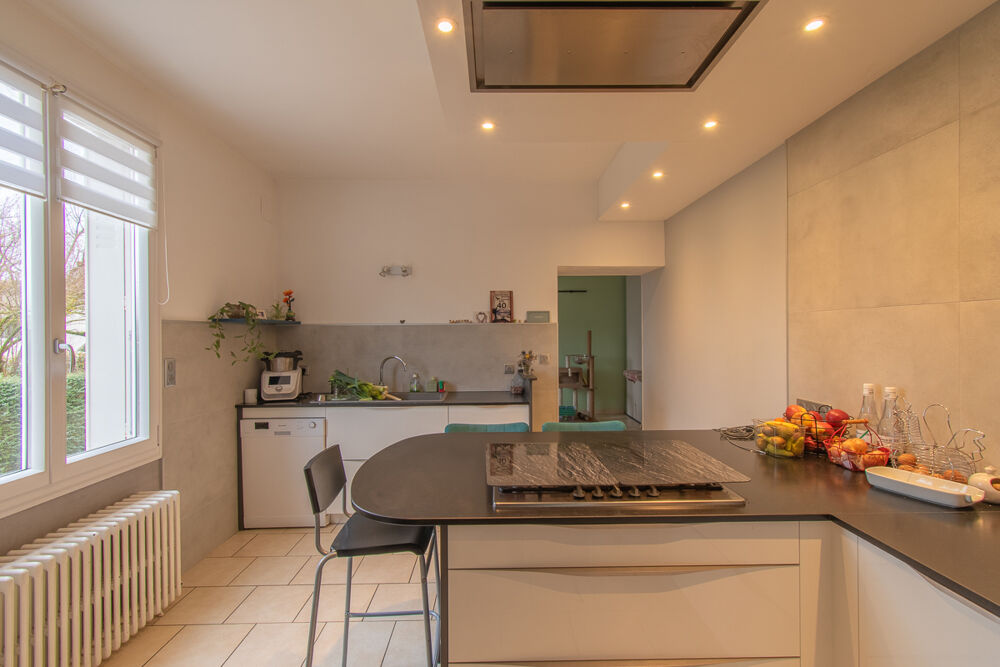 Vente Maison Maison Mereau 10 pièce(s) 286 m2 Mereau