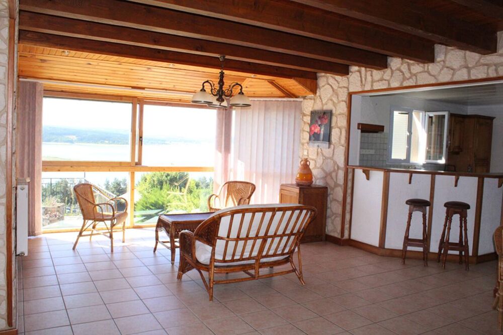 Vente Maison Exclusivité Naussac face au Lac Maison  5 pièce(s) 168 m2 avec une vue panoramique Naussac fontanes