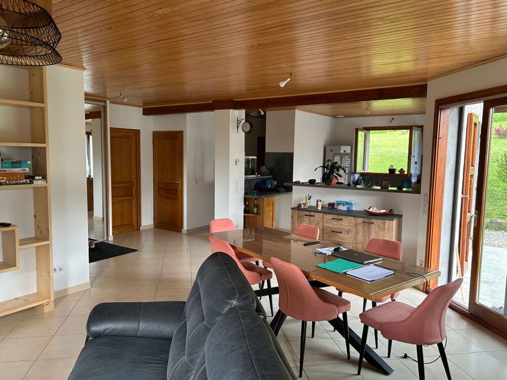 Location Maison Maison de 110m2 à louer sur Saint-Pierre-de-Soucy Saint pierre de soucy