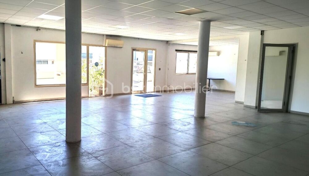 Vente Immeuble NIMES - ENSEMBLE IMMOBILIER DE 900M²  EN R+2 - 3 PLATEAUX INDEPENDANTS Nimes