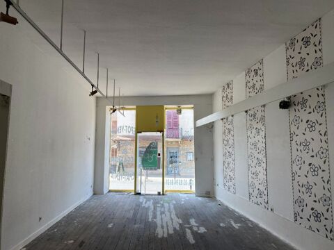 A LOUER - LOCAL COMMERCIAL 700 71240 Sennecey le grand