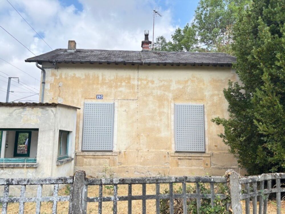 Maison à vendre 4 pièces BENGY SUR CRAON (18) 68 m² terrain 1250 m²