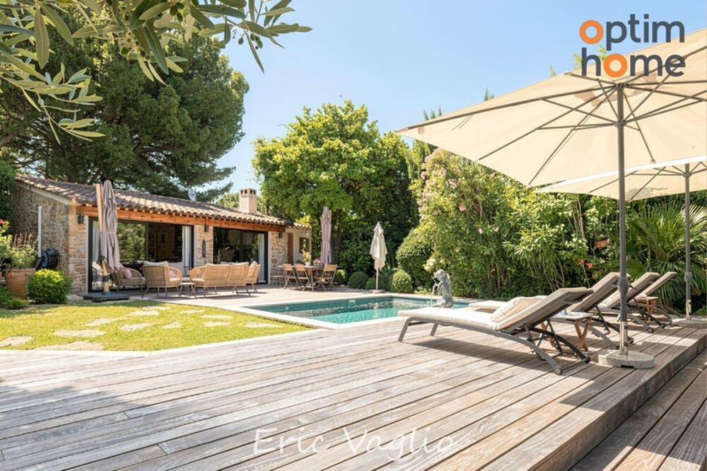 Vente Maison Trets à 20 mn d'Aix-en-Provence - Vente Villa T9 de 312 m2 sur un terrain de 1380 m2 avec piscine, au calme et sans vis à vis Trets
