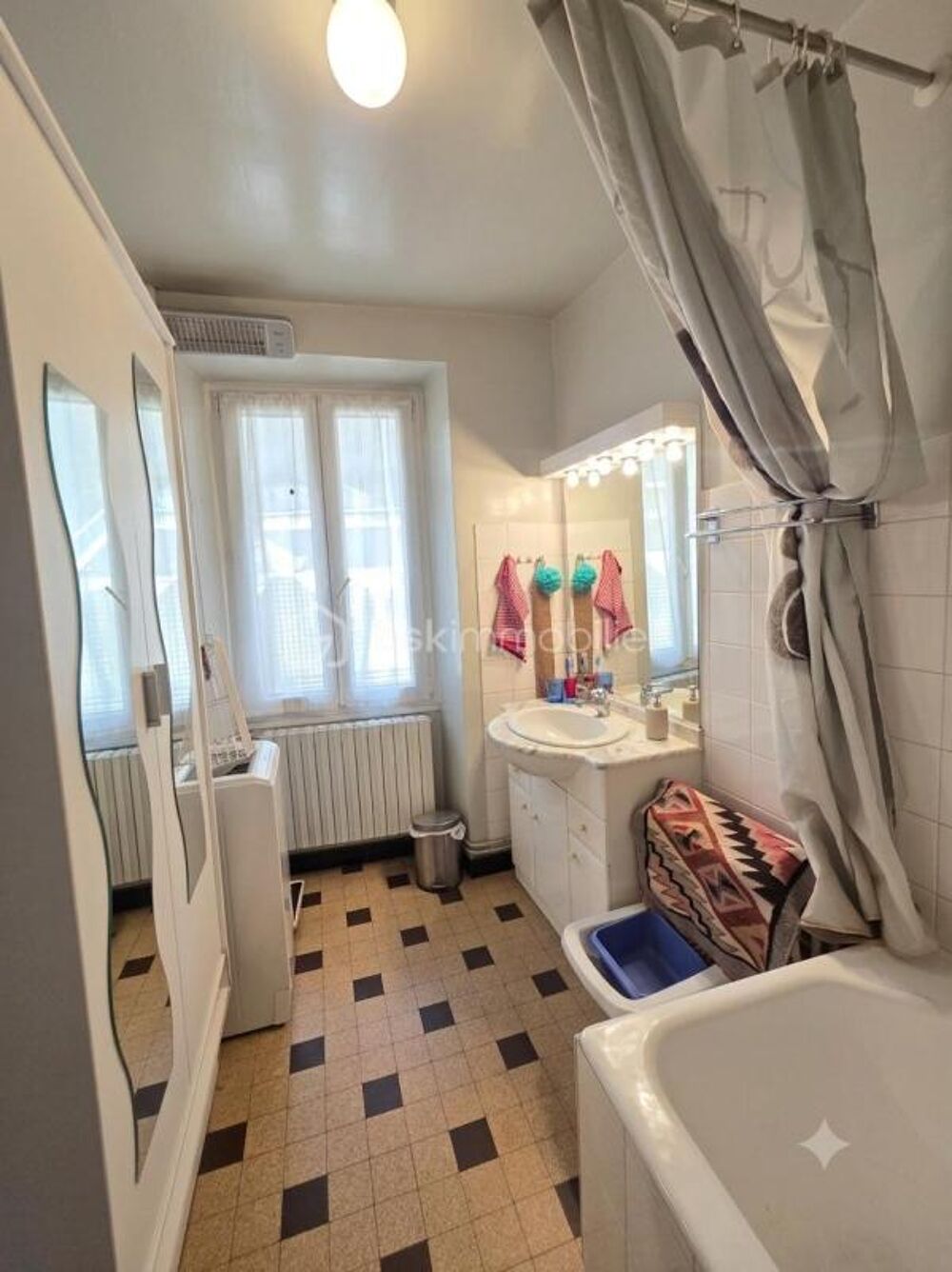 Charmante maison de ville avec potentiel, au coeur de la ville