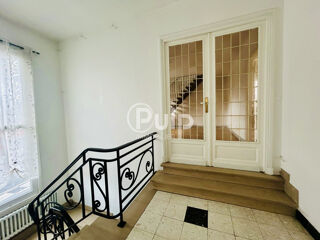  Immeuble � vendre 6 pi�ces 163 m�