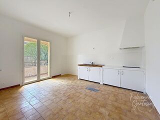  Appartement à vendre 4 pièces 121 m² La crau