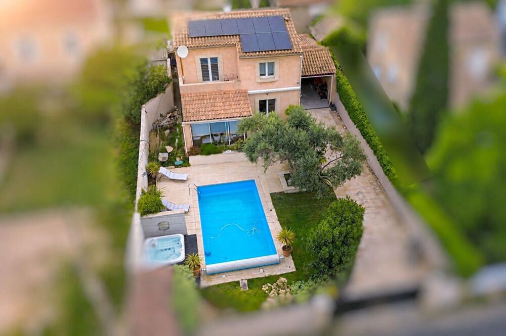 Vente Maison CARPENTRAS ? Villa 117 m² avec 3 chambres, bureau, piscine, jacuzzi et garage Carpentras