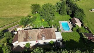  Propriété/château à vendre 8 pièces 250 m²