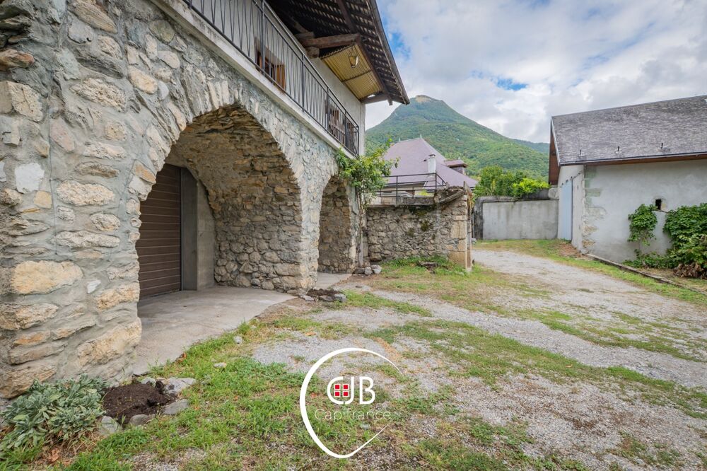 Vente Maison Cruet – Maison de vigneron 105 m² avec 135 m² de dépendances Cruet