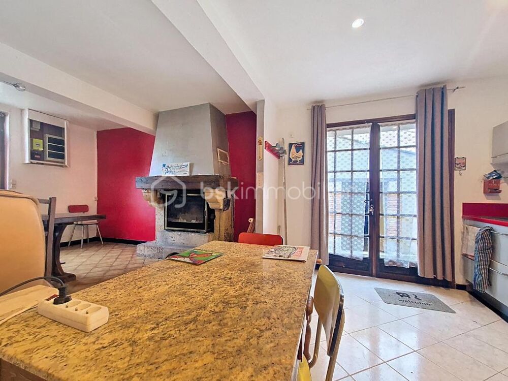 Vente Maison Maison de village avec garage et grenier aménageable – Auvillar (82) Auvillar