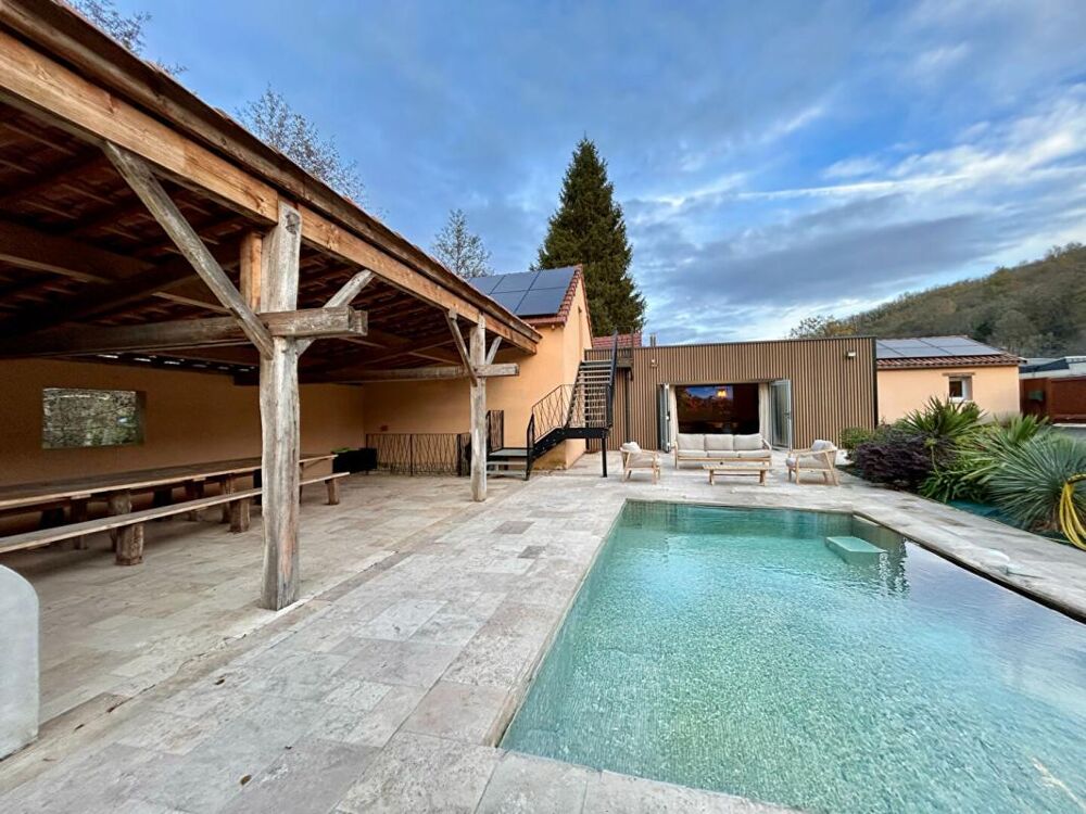 Superbe demeure de prestige, 230 m², au Eyzies 24620