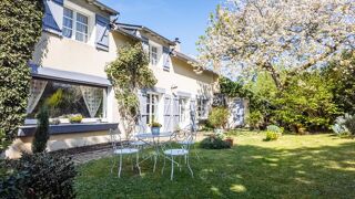  Propri�t�/ch�teau � vendre 7 pi�ces 283 m�