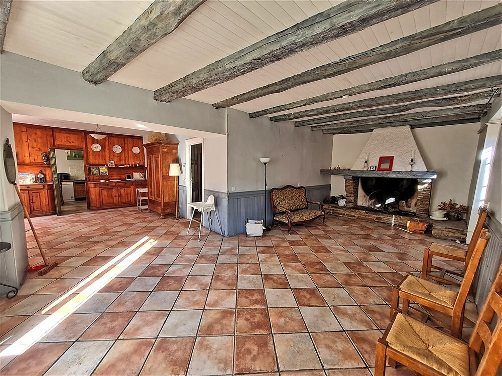 Maison de caractère XVIIIeme Ancienne auberge 240 m² 7 chambres Fort potentiel touristique
