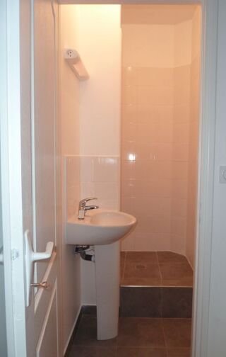  Appartement à louer 1 pièce 27 m²