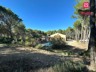 Vente Maison Lançon-de-Provence - Maison de 150 m² sur 6 500 m² de terrain avec piscine au coeur de la colline Lancon provence