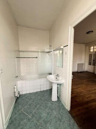  Propriété/château à vendre 12 pièces 240 m²