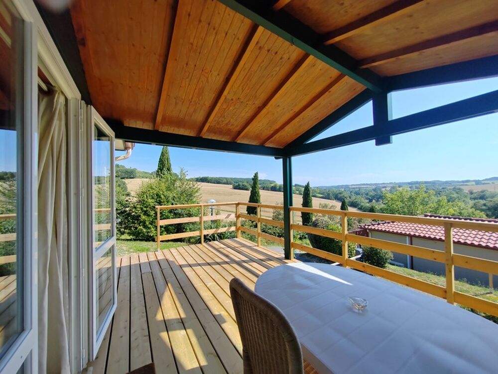Chalet avec grande terrasse + terrain dans un parc de loisir résidentiel à 8 minutes de AUCH