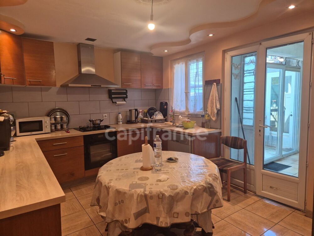 Vente Maison Maison à vendre 10 pièces proche de Saint Cezaire de Gauzignan Saint cesaire de gauzignan