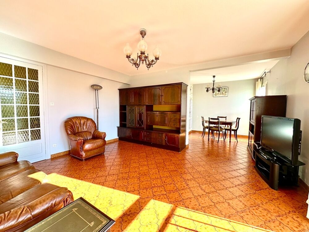 MARSEILLE 4e / 13e  Secteur Chutes-Lavie,T4/5 Traversant  93 m²  Vue Panoramique  Copropriété Calme +Double Box de 22m2 en S