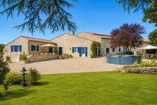  Maison à vendre 7 pièces 234 m²