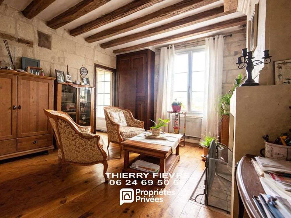 A VENDRE - COEUR DE VILLAGE CHOUZÉ SUR LOIRE MAISON 6 PIÈCES 130 m2 TERRASSE JARDIN CAVE