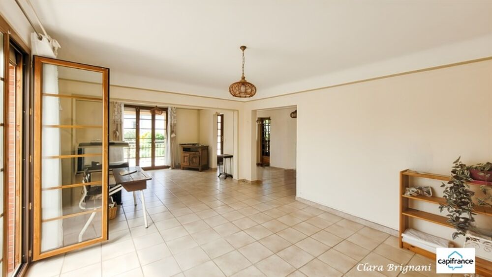 Maison à vendre - 6 pièces, 156m² à Avrainville - sous-sol total et terrain arboré de 1 555 m²