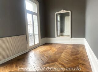  Appartement à vendre 6 pièces 143 m²