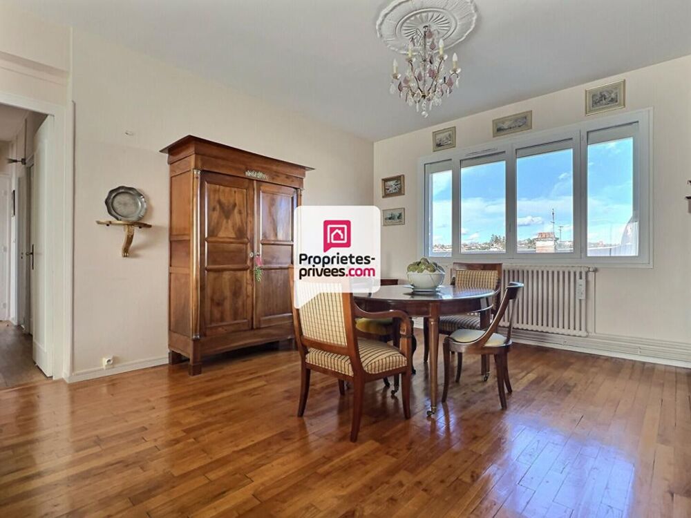 Appartement T5/6 d'env. 106 m2 en dernier étage avec 4 ch. et cave dans secteur prisé sur PERIGUEUX (24000)