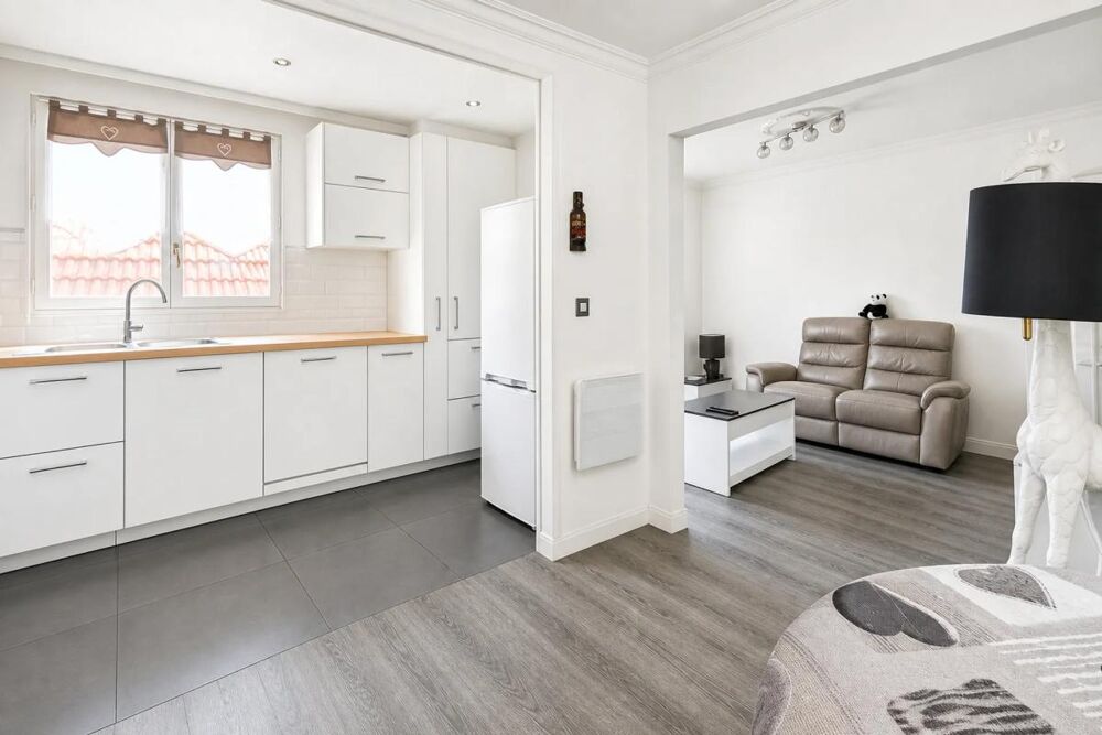 Duplex rénové 4 pièces, terrasse Sud à Montlhéry