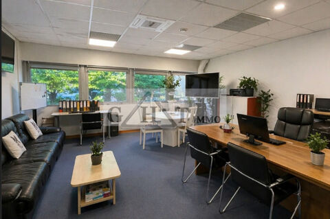   Entrepôt Bureau 275 m² à louer à TORCY 