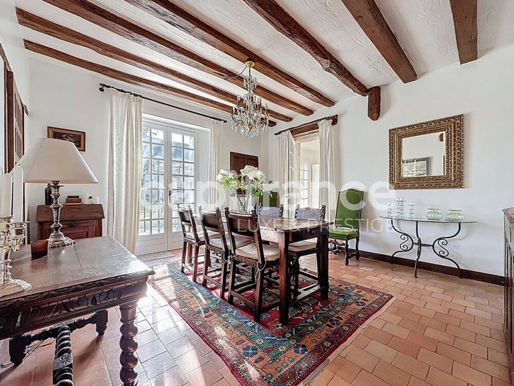 Vente Maison Propriété d'exception 275 m2 à Cheillé, avec dépendances et terrain à bâtir Cheille