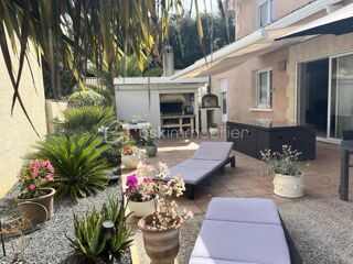  Villa  vendre 6 pices 210 m