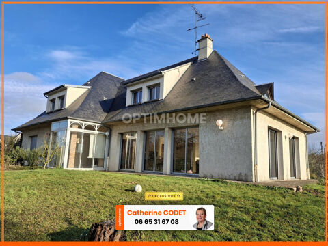   Maison d'architecte des ann�es 80 � 258 m� habitables � Sous-sol total de 150 m� � 5 chambres � Terrain de 4 444 m� Maison - 8 pi�ce(s) - 250 m�