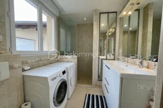  Propri�t�/ch�teau � vendre 4 pi�ces 140 m�