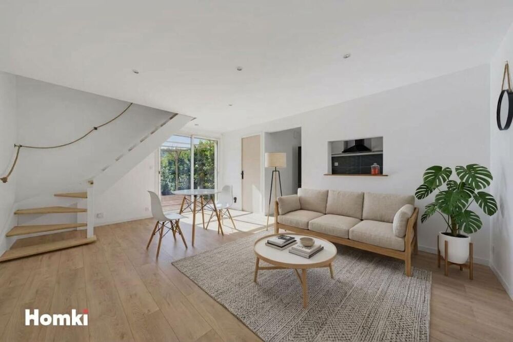 Vente Maison Maison rénovée avec grand jardin, au calme Ambares et lagrave