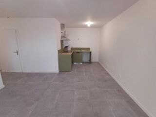  Appartement à louer 2 pièces 44 m²