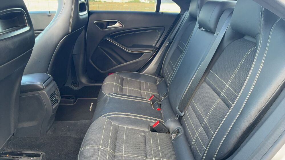 Classe CLA 2.1 200 CDI 136 Sensation - Automatique Toit ouvrant 2015 occasion 10000 Troyes