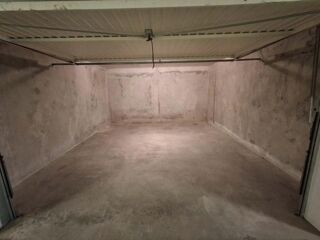  Parking / Garage à vendre 24 m²