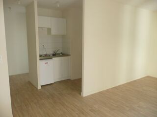  Immeuble � vendre 14 pi�ces 280 m�