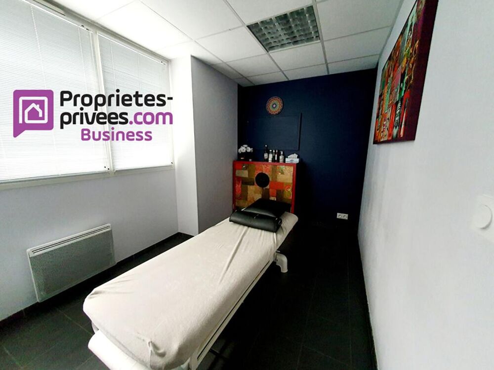 Vente Appartement OMBREE D ANJOU - MURS COMMERCIAUX LOUES  210 m² Ombree d anjou