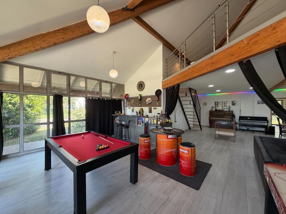 PLAIN-PIED DE 284M² DE SURFACE HABITABLE