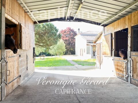   PROPRIETE EQUESTRE SUR PLUS DE 10 HECTARES Propri�t�/ch�teau - 7 pi�ce(s) - 255 m�