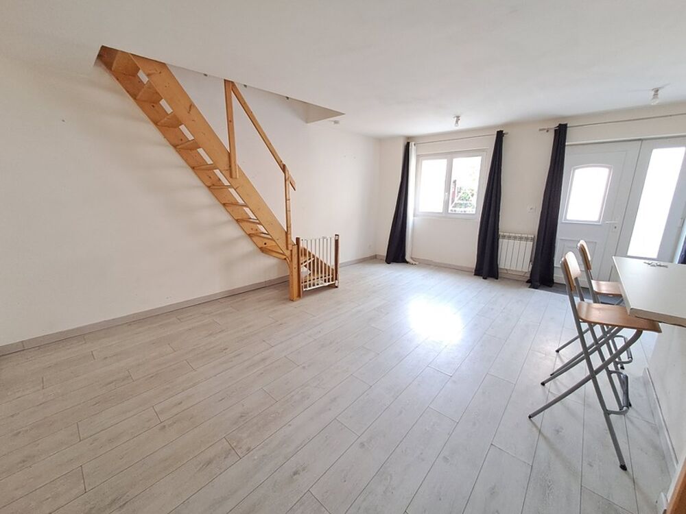 Maison à vendre 2 pièces SAINT CHRISTOLY DE BLAYE (33)