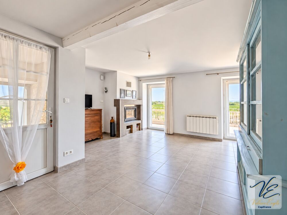 Vente Maison MAISON DE CARACTÈRE – 6 CHAMBRES, ASCENSEUR, TERRASSE ET VUE SUR LES VIGNES – VILLEDAIGNE Villedaigne