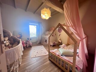  Maison � vendre 5 pi�ces 220 m�