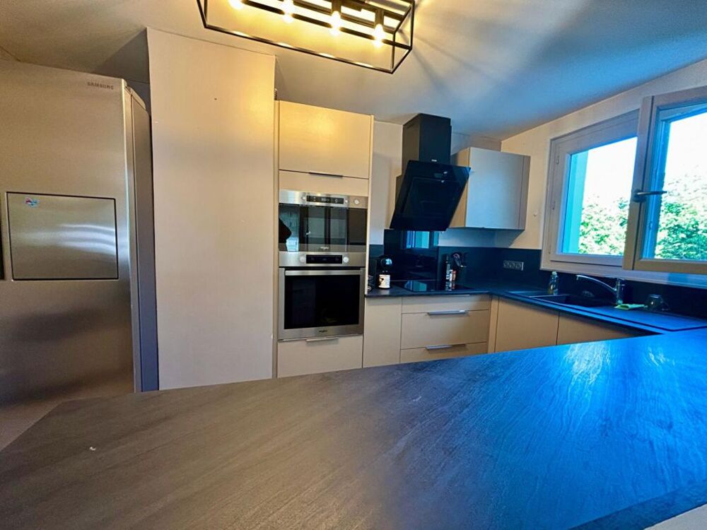 Appartement 4 pièces - 77 m² - Résidence Saint Benin à Nevers - Ascenseur - Balcon - Parking - 3 chambres